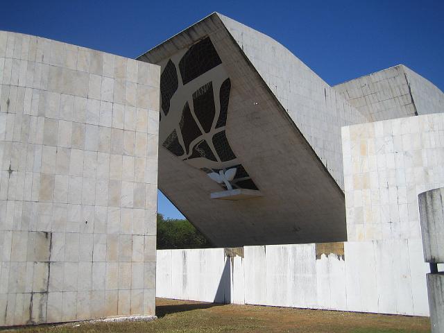 IMG_5731.JPG - BrasilienBrasiliaPraça dos três PoderesPanteão da Pátria Tancredo Neves