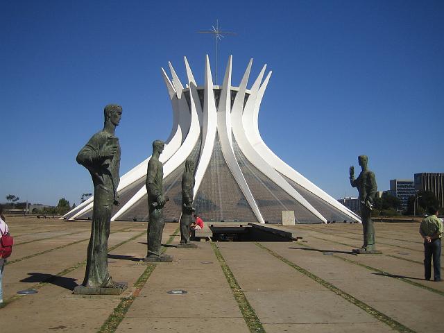 IMG_5781.JPG - BrasilienBrasiliaCatedral Metropolitana de Brasília