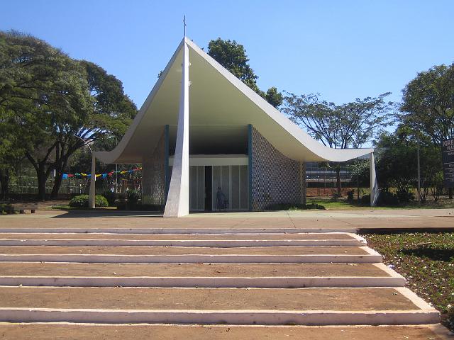 IMG_5881.JPG - BrasilienBrasiliaSetores 107/108/308 (von Costa und Niemeyer)