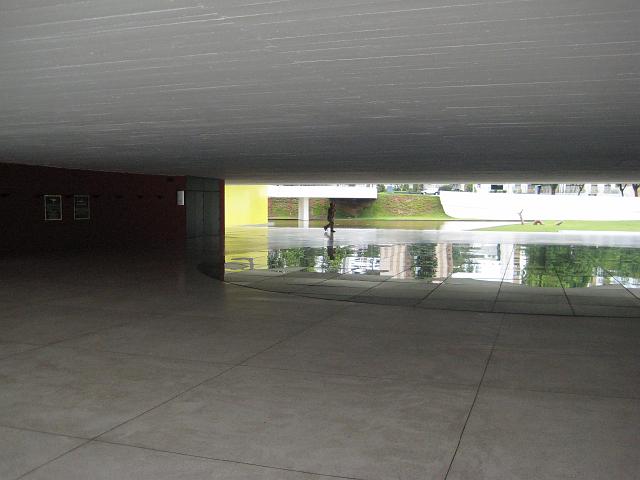 IMG_0366.JPG - Brasilien Parana CuritibaMuseu Oscar Niemeyer