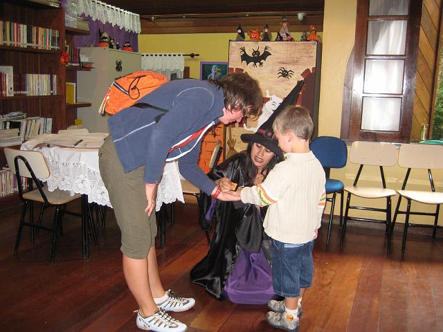 IMG_0439.JPG - Brasilien Parana CuritibaBosque AlemaoCasa Encantada