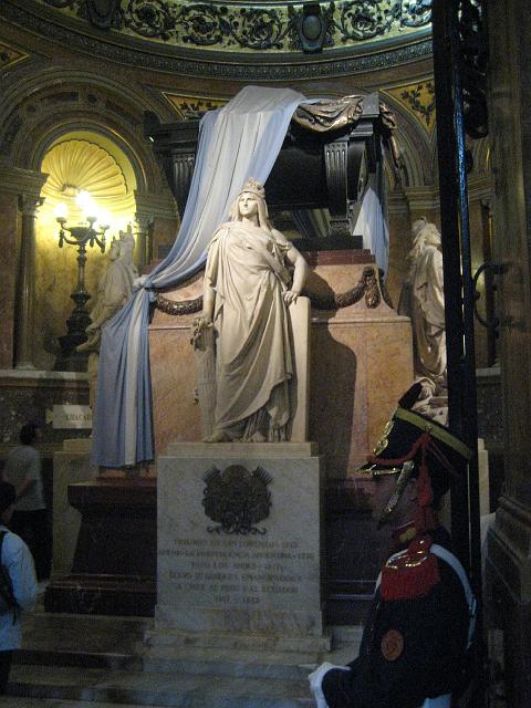 IMG_4019.JPG - Argentinien Buenos AiresPlaza de MayoKathedraleGrabmal San Martin