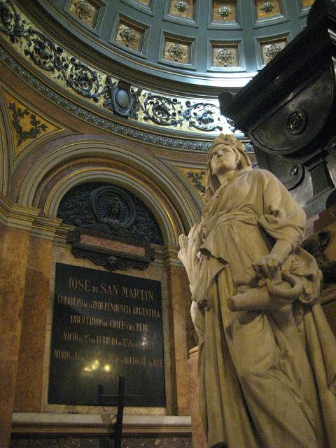 IMG_4024.JPG - Argentinien Buenos AiresPlaza de MayoKathedraleGrabmal San Martin
