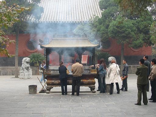 IMG010LuoYang_WhiteHorseTemple.JPG