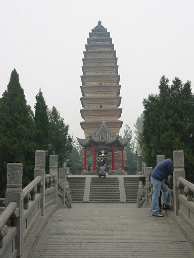 IMG032LuoYang_WhiteHorseTemple.JPG