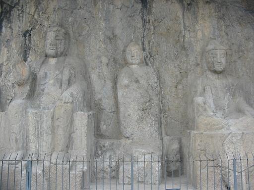 IMG050LuoYang_LongmenGrottoes.JPG