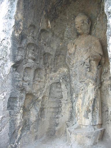 IMG054LuoYang_LongmenGrottoes.JPG