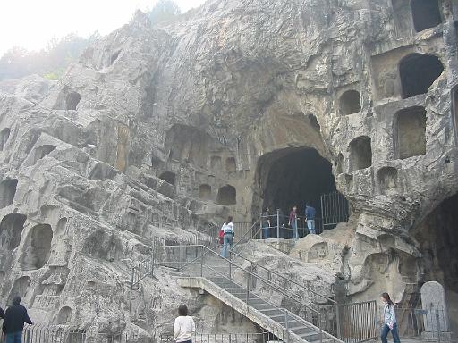 IMG057LuoYang_LongmenGrottoes.JPG