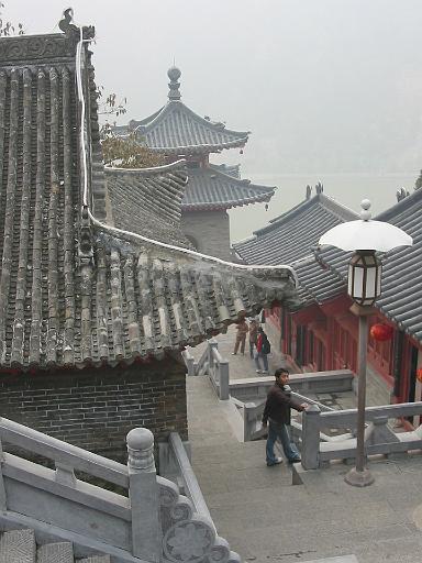 IMG077LuoYang_LongmenGrottoes.JPG